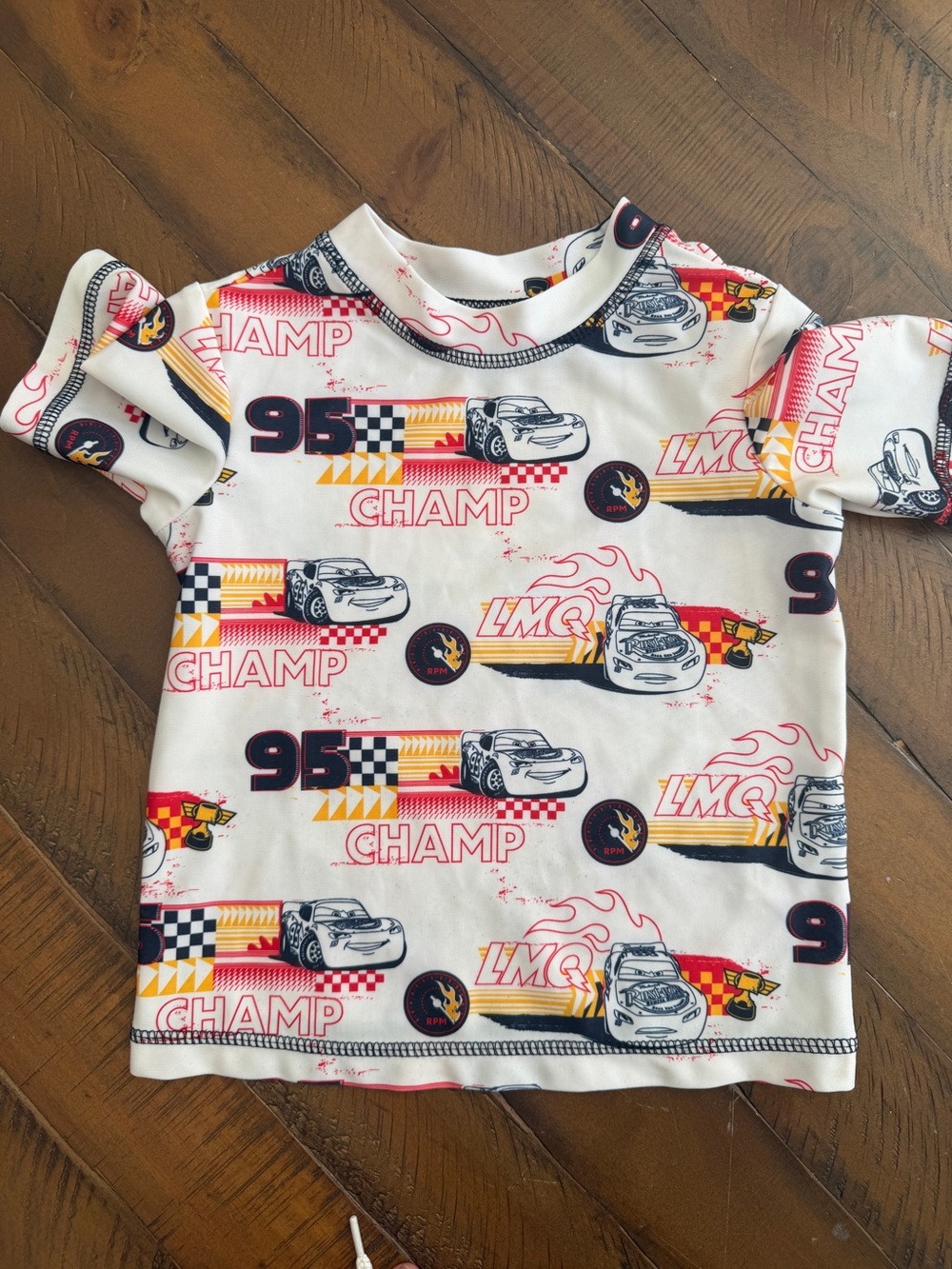 Lightning McQueen Rash Guard & Trunks Set - Picture 2 of 8